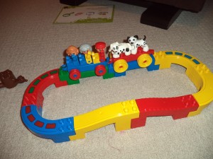 block and train play