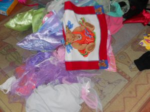 dress-up messy play