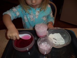 baking soda vinegar messy sensory play