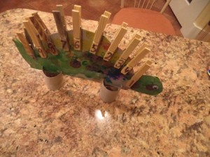 dinosaur clothespin craft