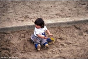 play with sand and dirt